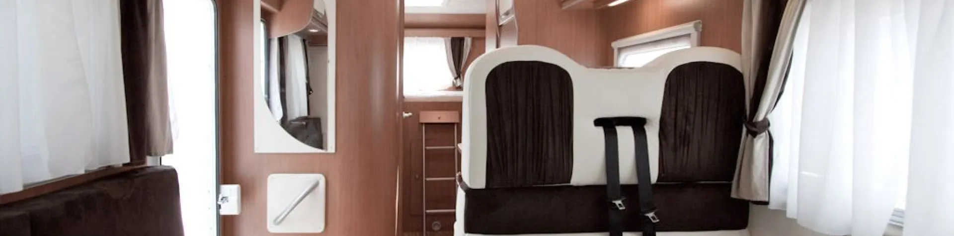 FIAT WEINSBERG CARAHOME 700 "X30" - Europcar (Bestilles ved forespørgsel)