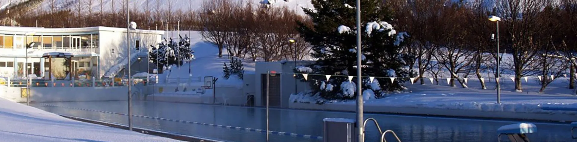 Ridning & Bad i en geotermisk pool (08.00/9 t./2,5 t. ridning) (C07)